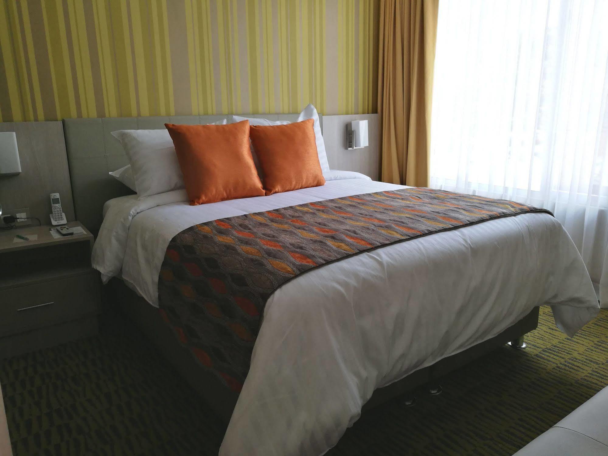 Hotel Plaza Suites Bogotá Exteriör bild